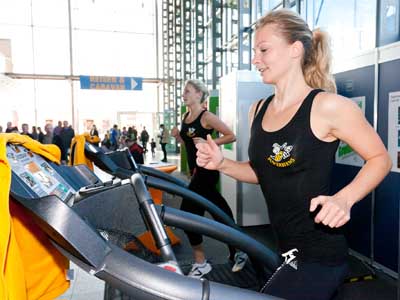 Lauf für einen guten Zweck - WOODWAY auf der Outdoormesse „sport.aktiv“